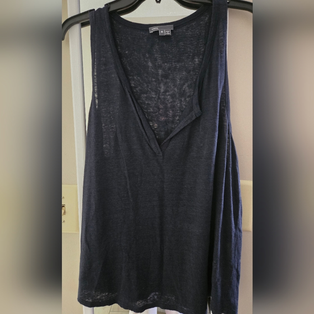 VINCE Women's Navy Sleeveless Top Size Medium V neck 100% Linen